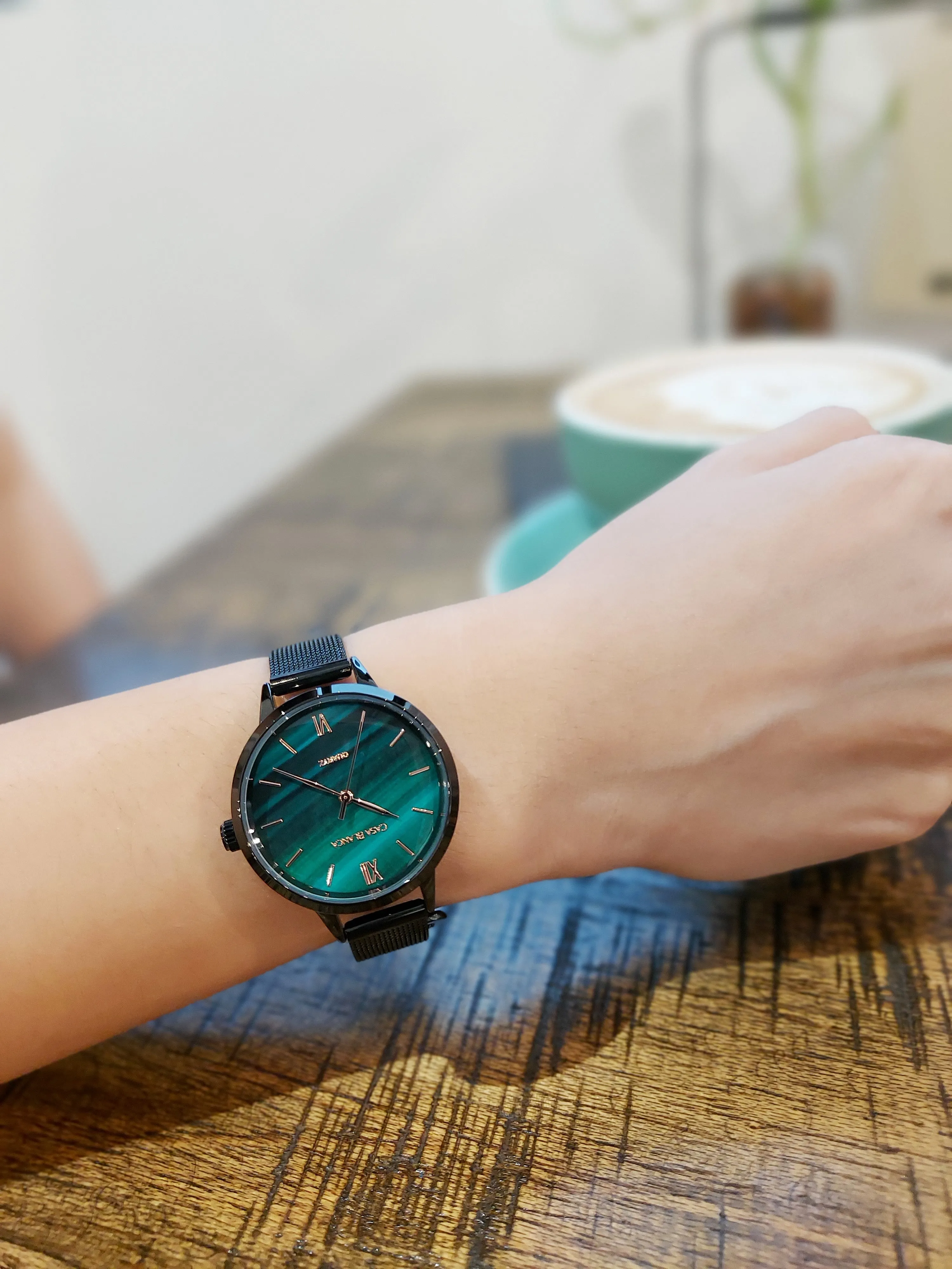 Classic Peacock Green Watch | Black Mesh Strap